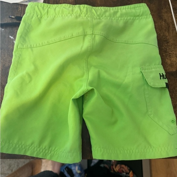2 pairs of boys Hurley swim trunks. Size 4 - Picture 5 of 6